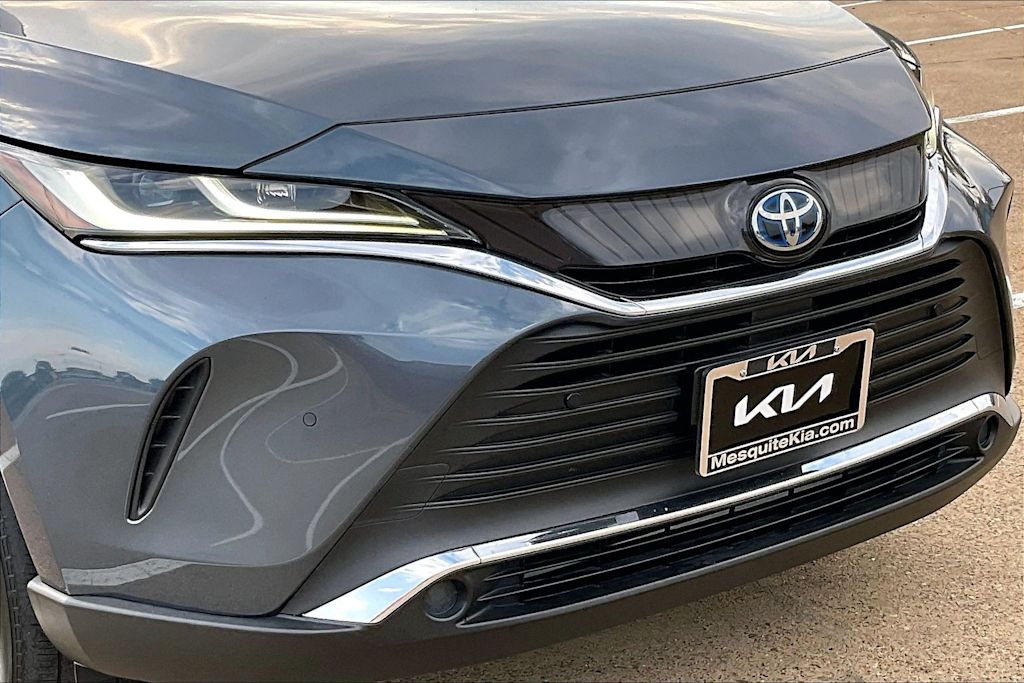 Thumbnail: 2022 Toyota Venza - 31