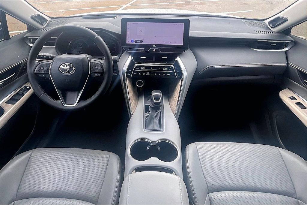 Thumbnail: 2023 Toyota Venza - 9