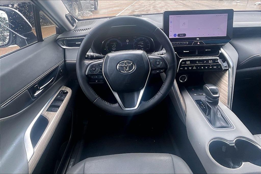 Thumbnail: 2023 Toyota Venza - 13