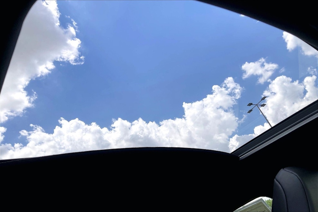 Thumbnail: 2020 Lexus UX - 29