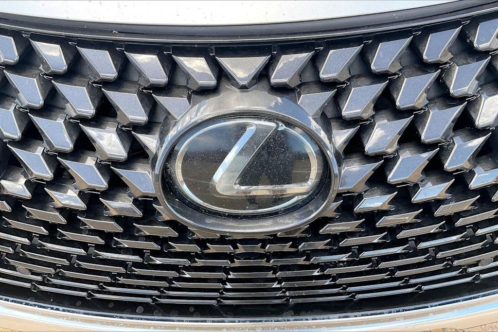 Thumbnail: 2020 Lexus UX - 32