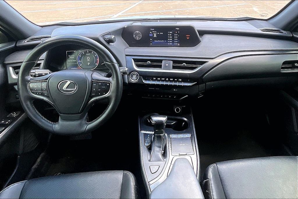 Thumbnail: 2020 Lexus UX - 9