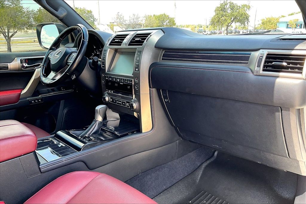 Thumbnail: 2020 Lexus GX - 13