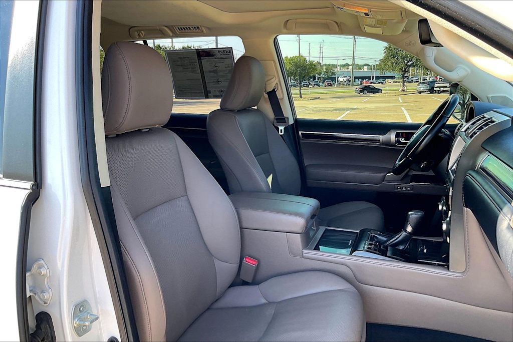 Thumbnail: 2020 Lexus GX - 12