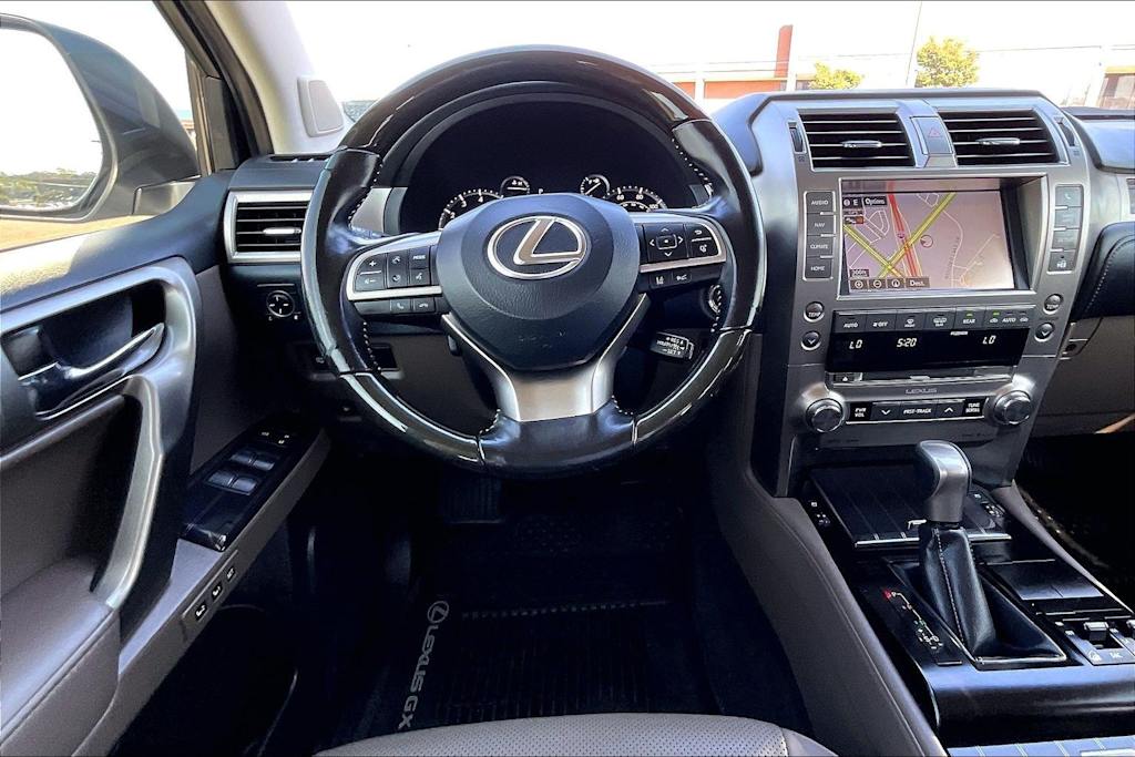 Thumbnail: 2020 Lexus GX - 14