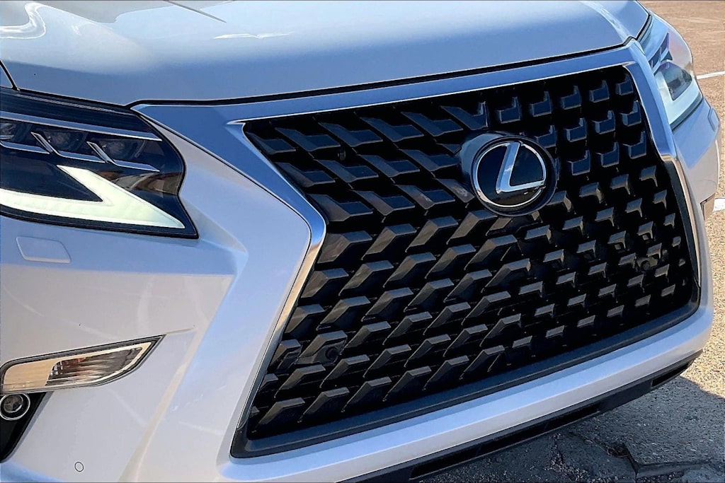 Thumbnail: 2020 Lexus GX - 33