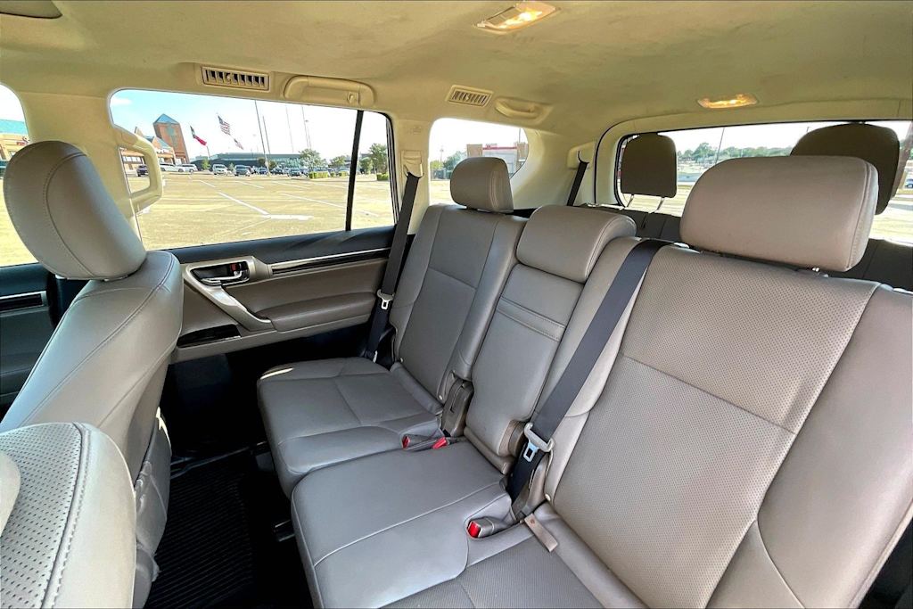 Thumbnail: 2020 Lexus GX - 29