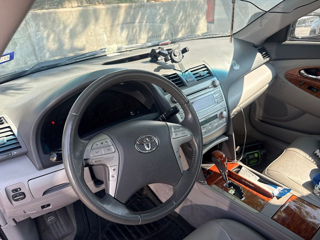 Thumbnail: 2010 Toyota Camry - 4