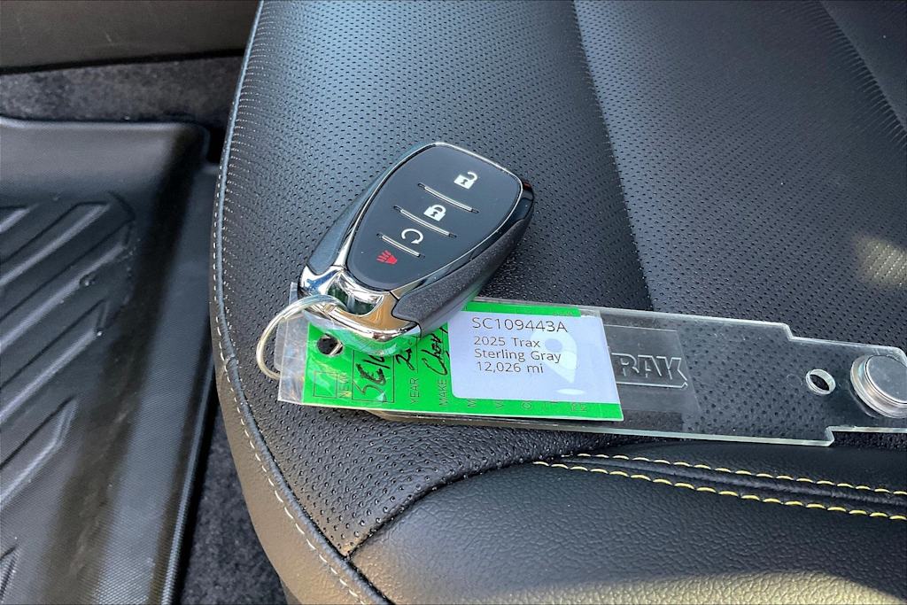 Thumbnail: 2025 Chevrolet Trax - 20