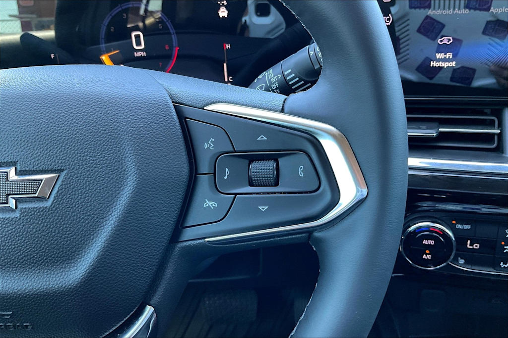 Thumbnail: 2025 Chevrolet Trax - 26