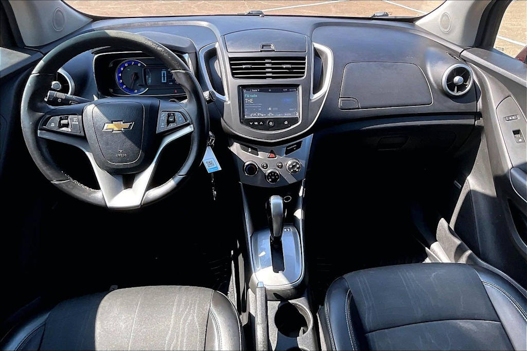 Thumbnail: 2015 Chevrolet Trax - 2