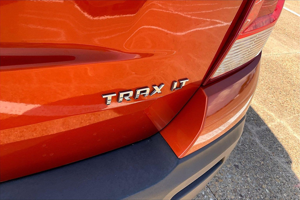Thumbnail: 2015 Chevrolet Trax - 7