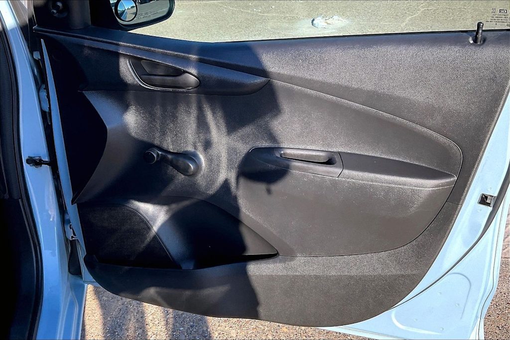 Thumbnail: 2016 Chevrolet Spark - 27