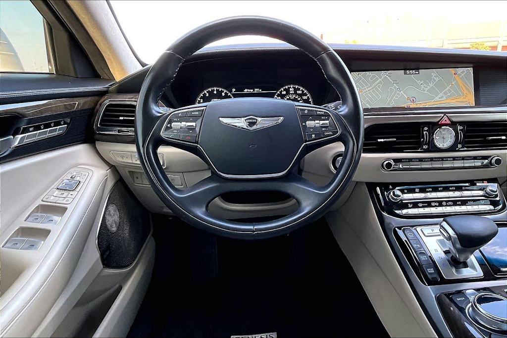 Thumbnail: 2018 Genesis G90 - 13