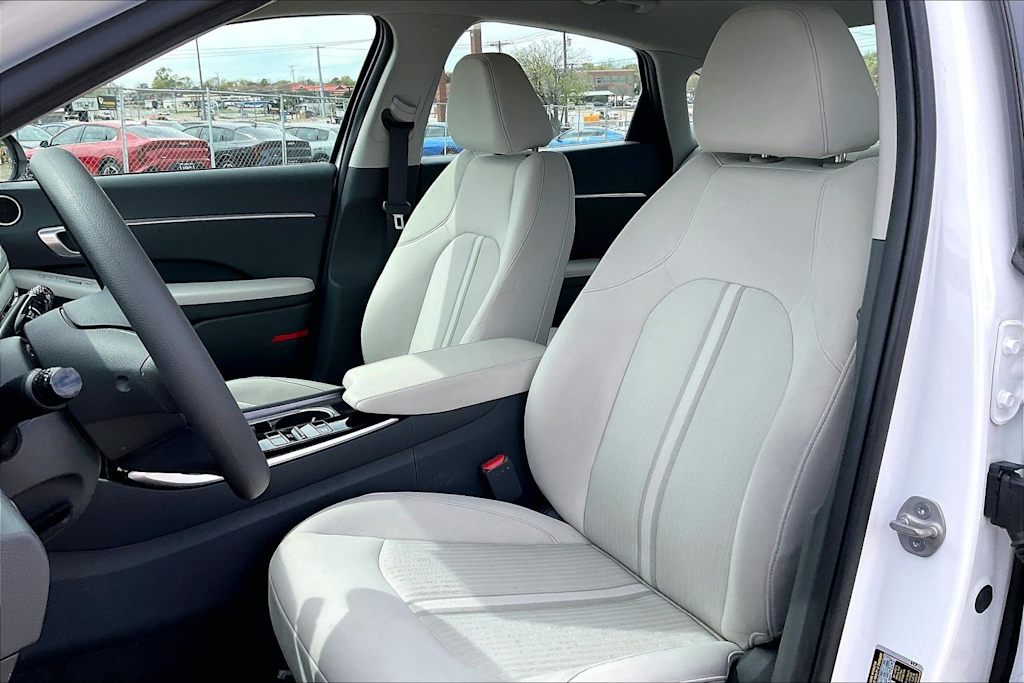 Thumbnail: 2023 Hyundai Sonata - 11