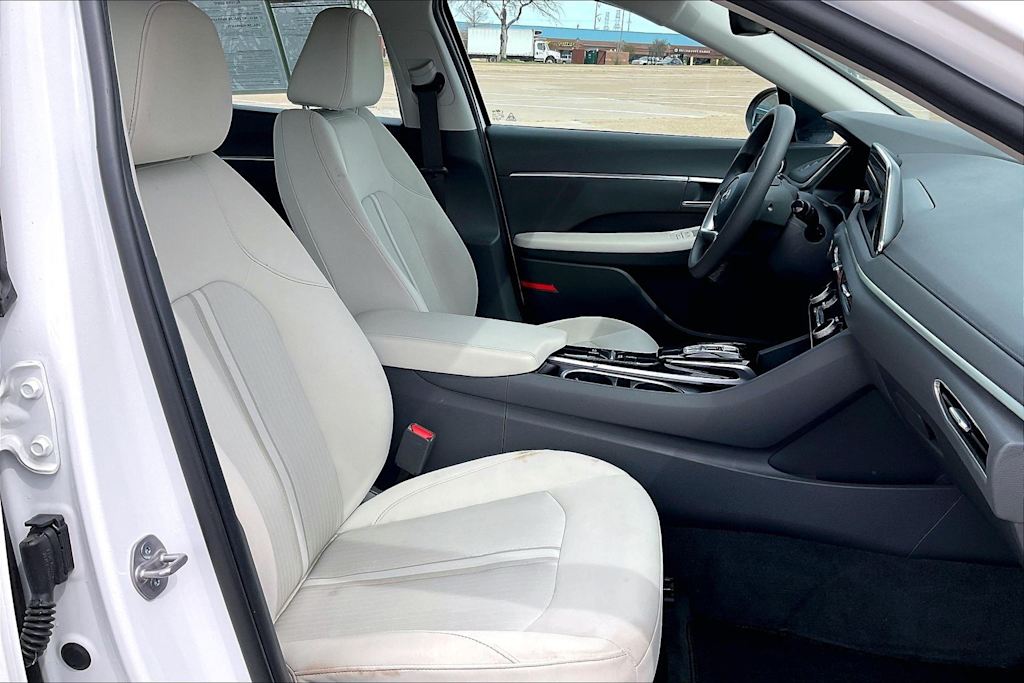 Thumbnail: 2023 Hyundai Sonata - 12