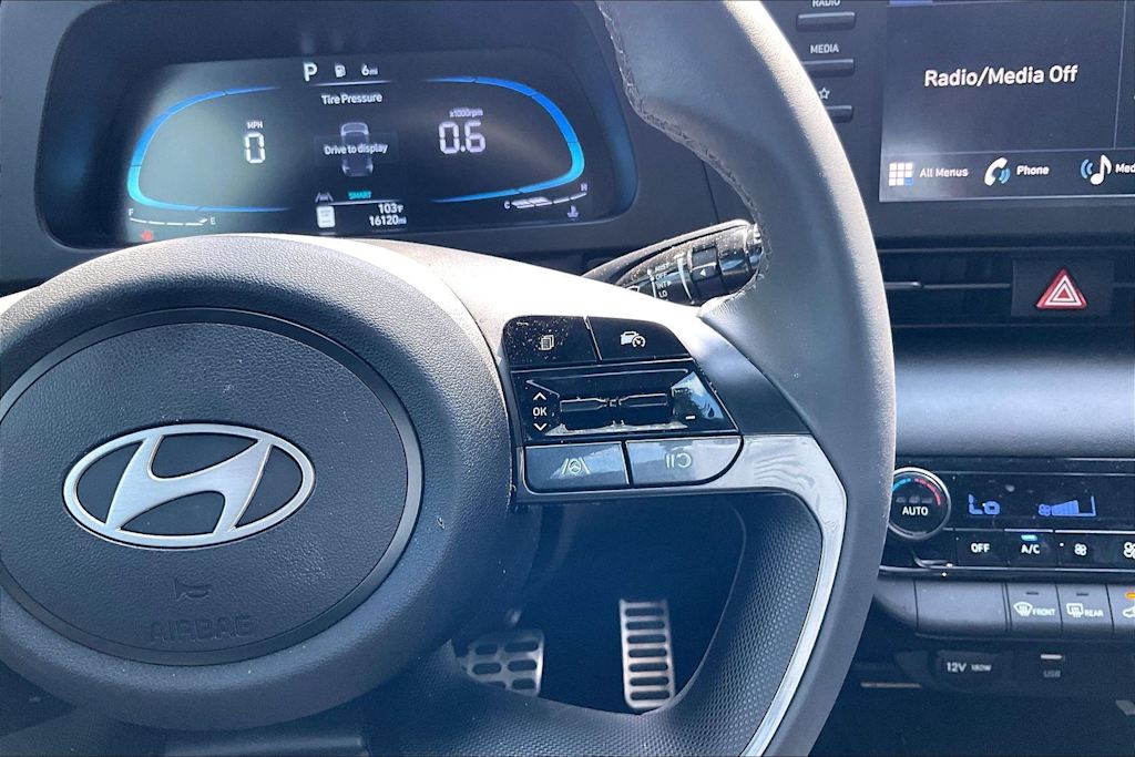 Thumbnail: 2025 Hyundai Elantra - 22