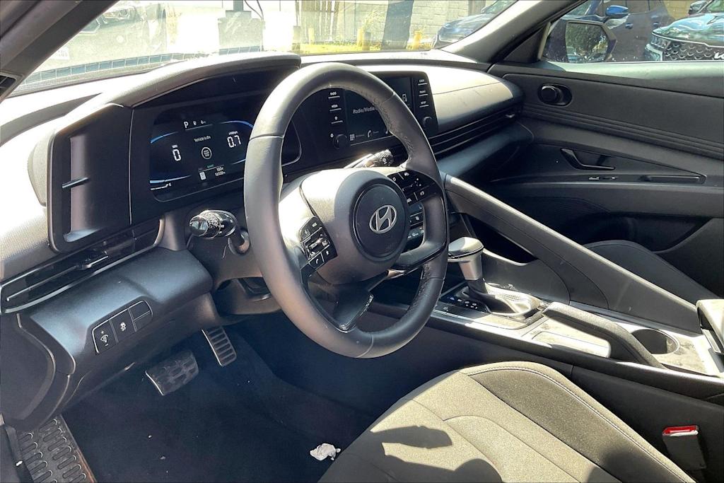 Thumbnail: 2025 Hyundai Elantra - 2