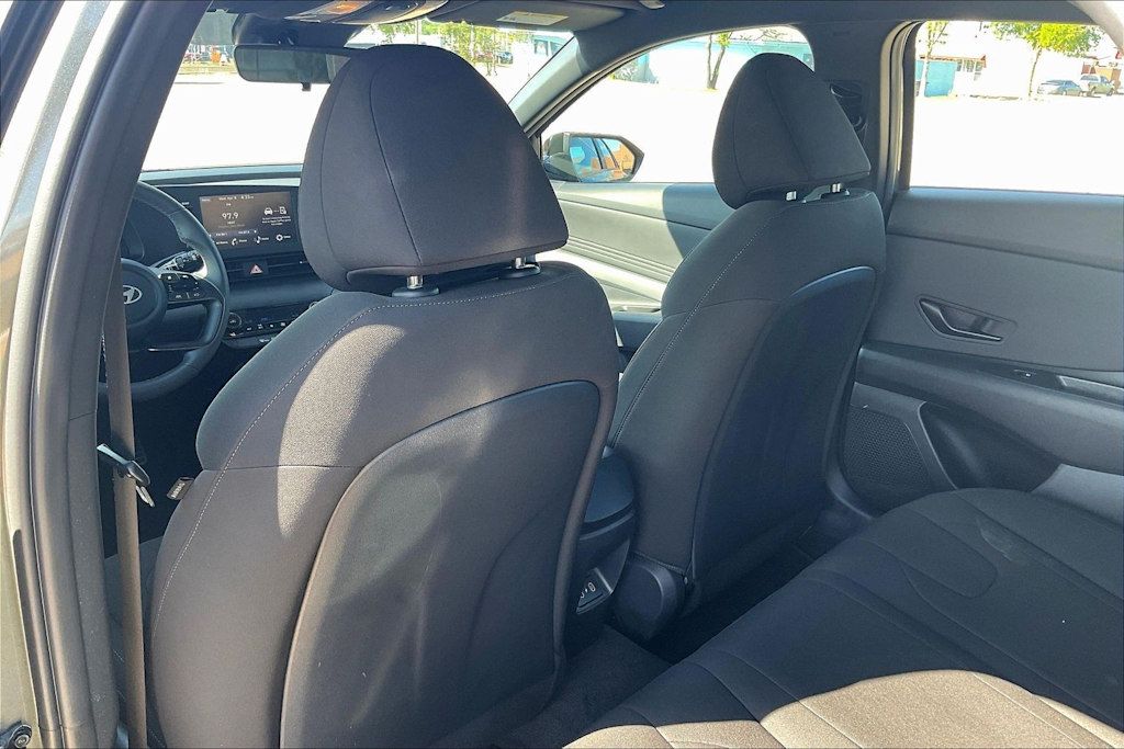 Thumbnail: 2025 Hyundai Elantra - 13