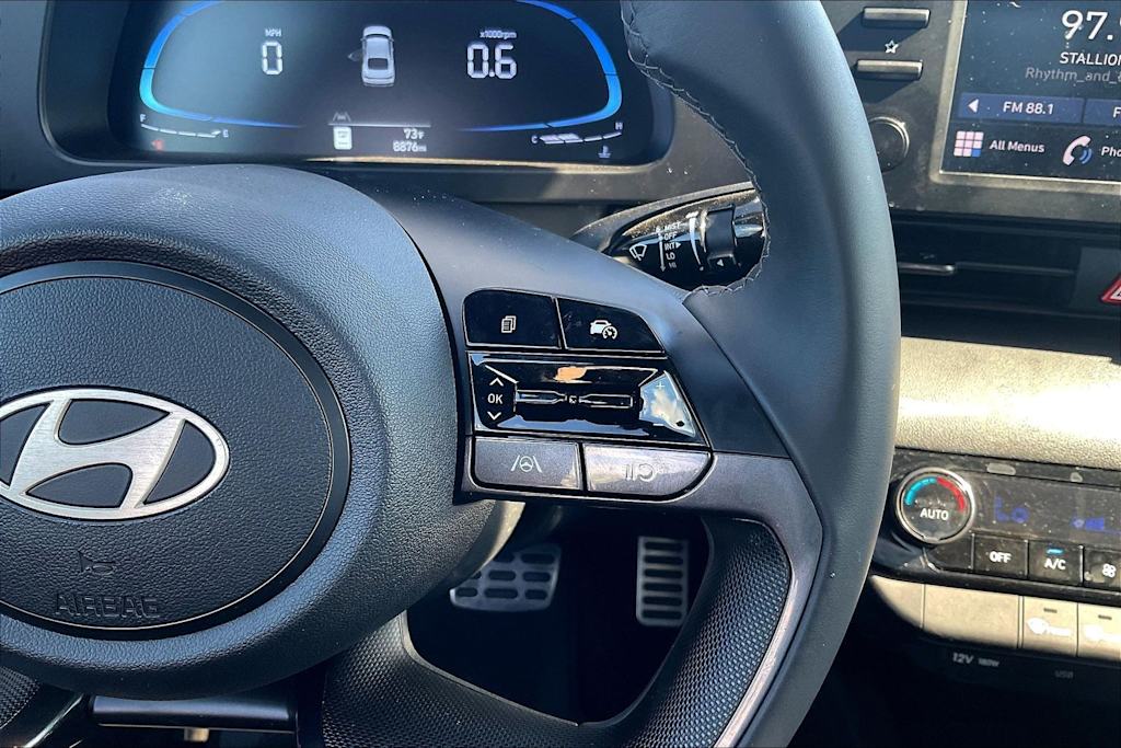 Thumbnail: 2025 Hyundai Elantra - 25