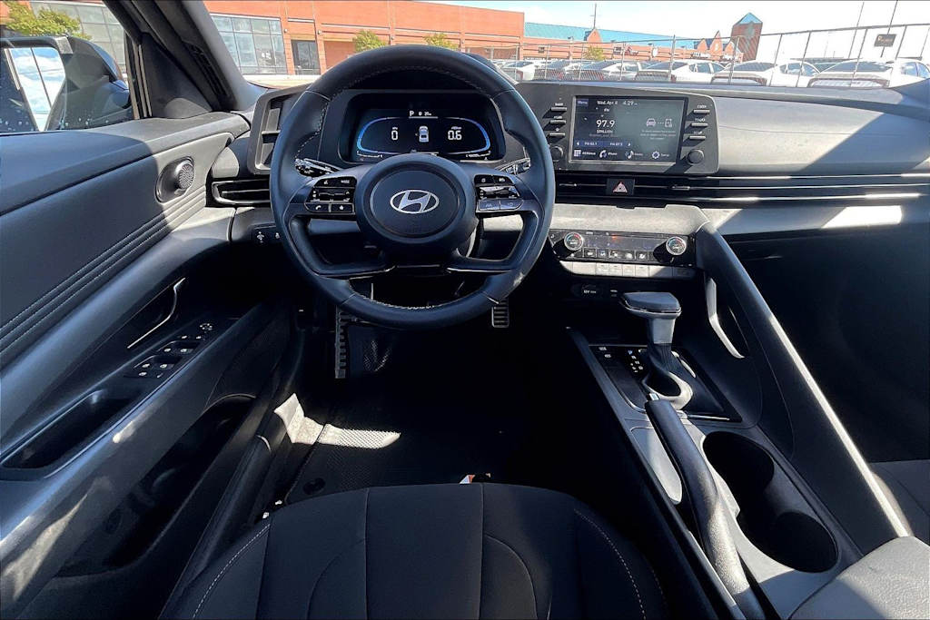 Thumbnail: 2025 Hyundai Elantra - 14