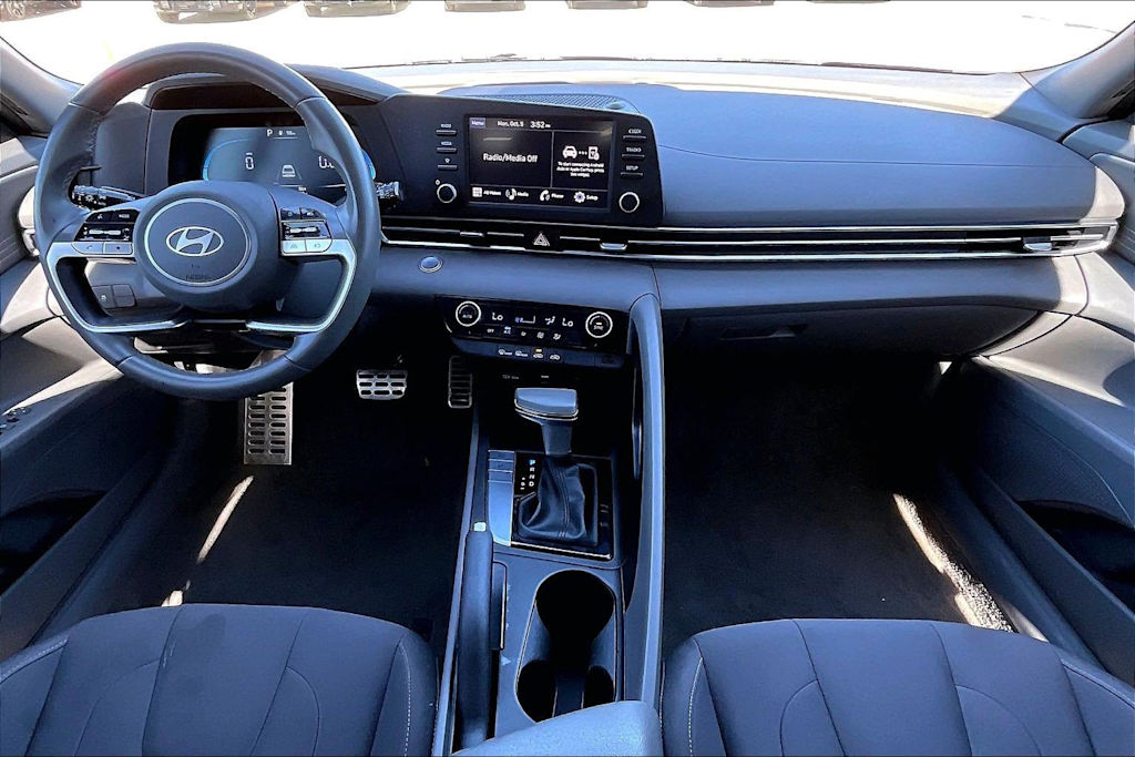 Thumbnail: 2025 Hyundai Elantra - 9
