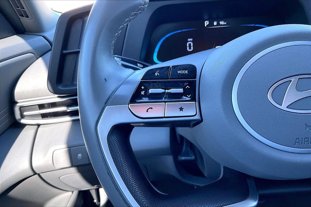 Thumbnail: 2025 Hyundai Elantra - 24