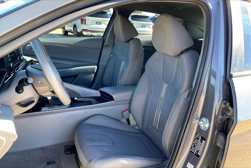 Thumbnail: 2025 Hyundai Elantra - 10