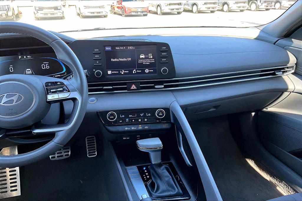 Thumbnail: 2025 Hyundai Elantra - 14