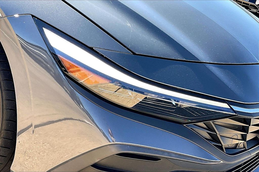 Thumbnail: 2025 Hyundai Elantra - 29