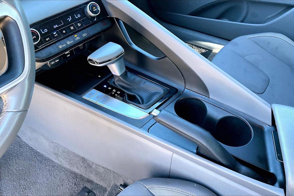 Thumbnail: 2025 Hyundai Elantra - 16