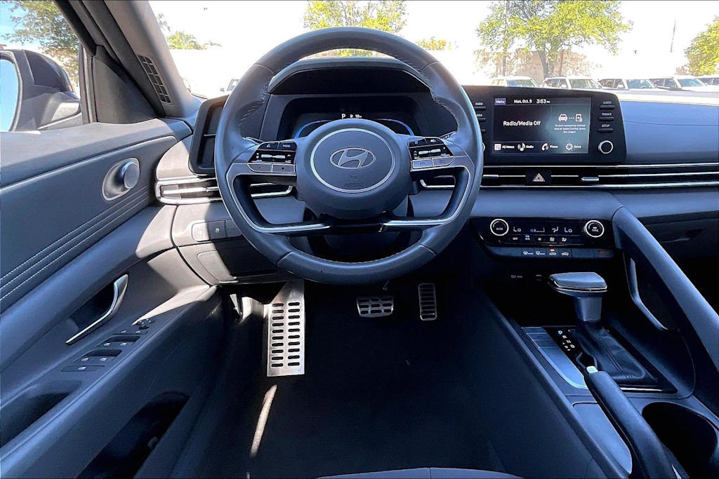 Thumbnail: 2025 Hyundai Elantra - 13