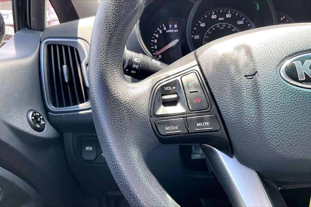 Thumbnail: 2017 Kia Rio - 23