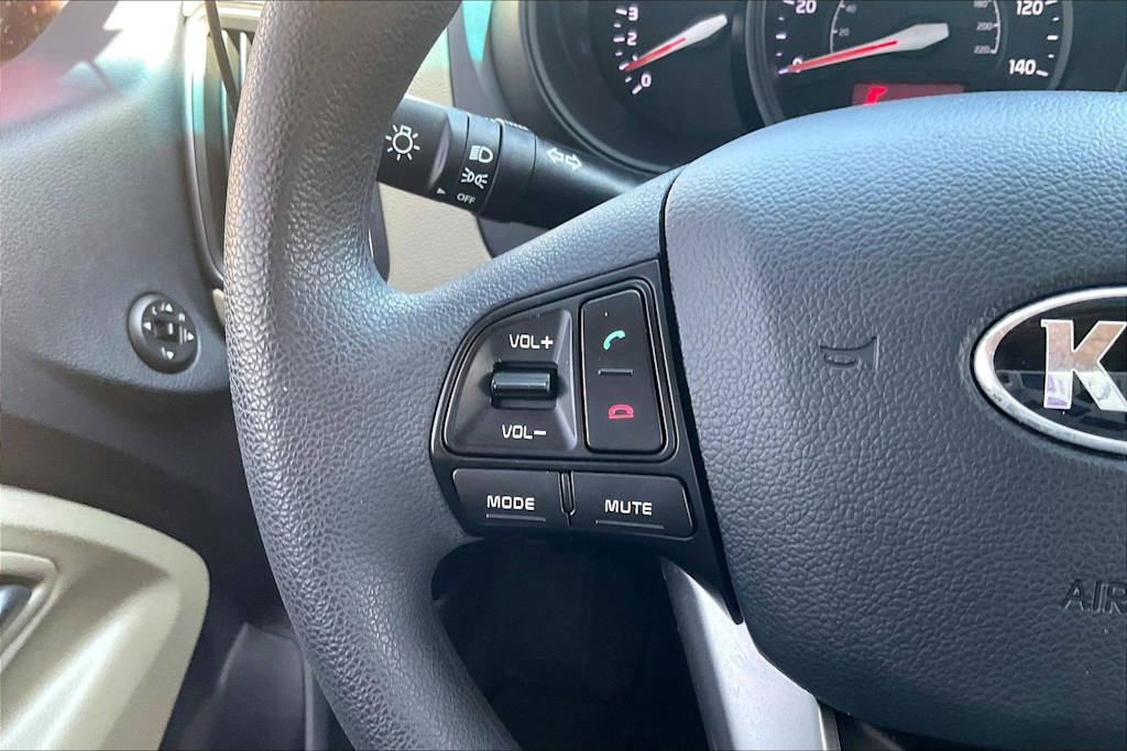 Thumbnail: 2017 Kia Rio - 23