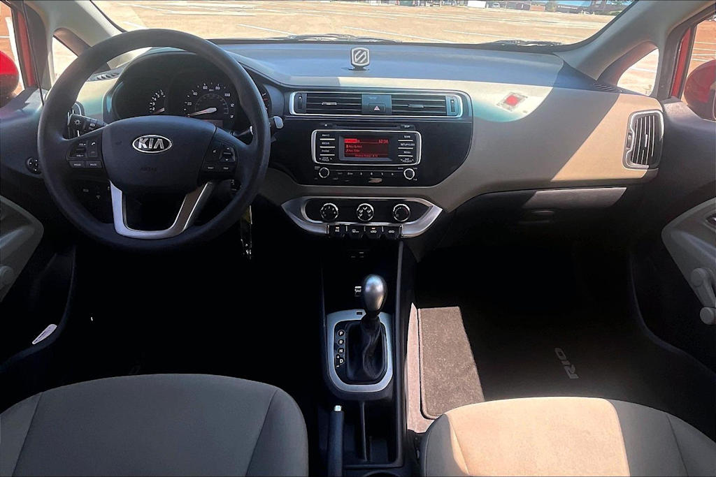 Thumbnail: 2017 Kia Rio - 2