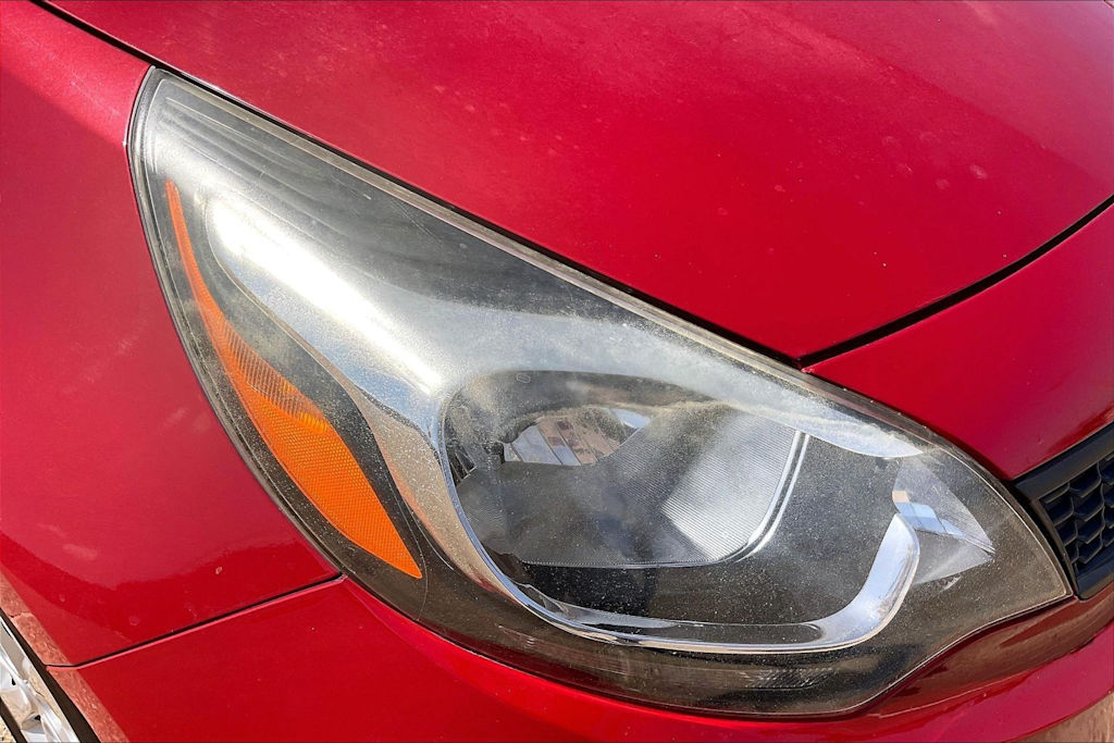 Thumbnail: 2017 Kia Rio - 27