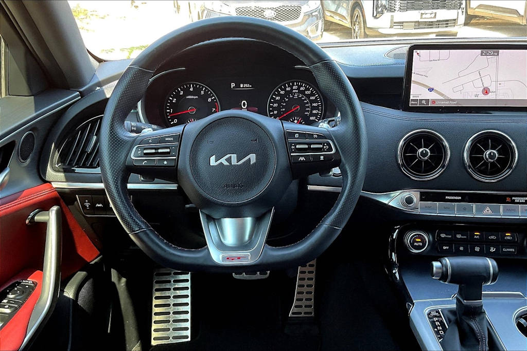 Thumbnail: 2022 Kia Stinger - 14