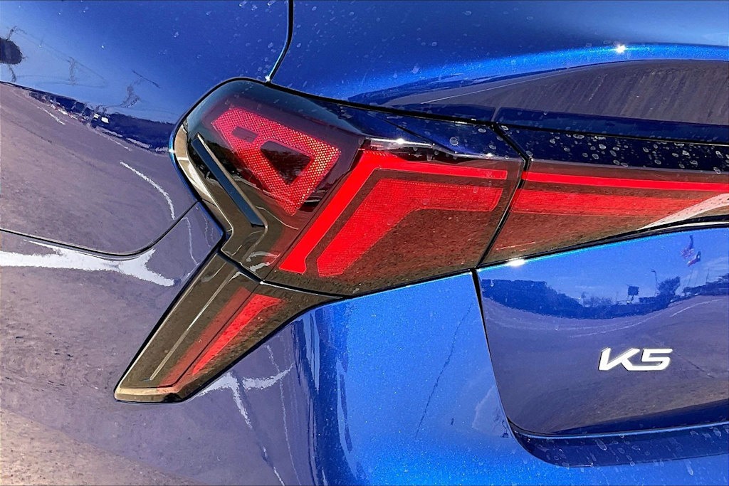 Thumbnail: 2025 Kia K5 - 31