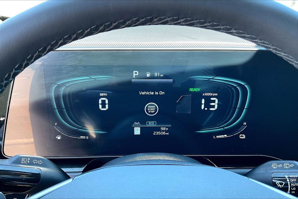 Thumbnail: 2023 Kia Niro - 18