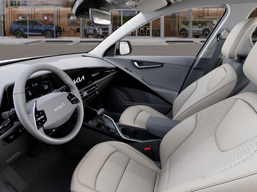 2025 Kia Niro EX 8