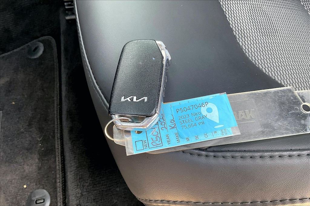 Thumbnail: 2023 Kia Niro - 6