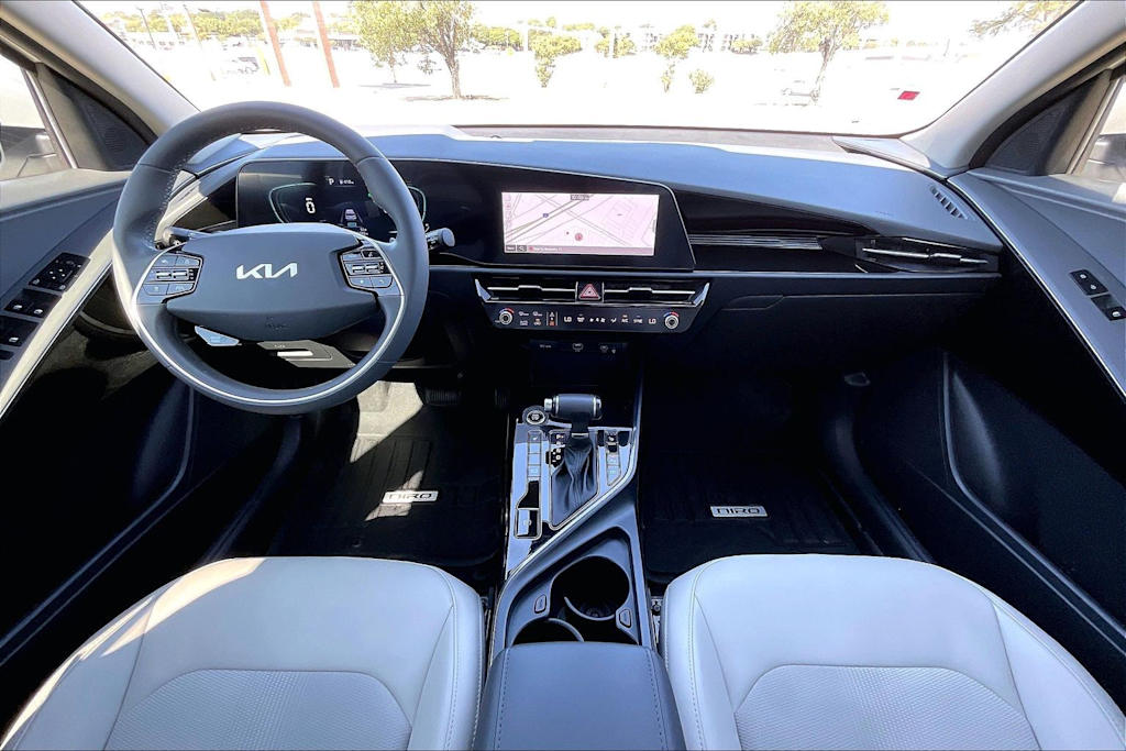Thumbnail: 2024 Kia Niro - 10
