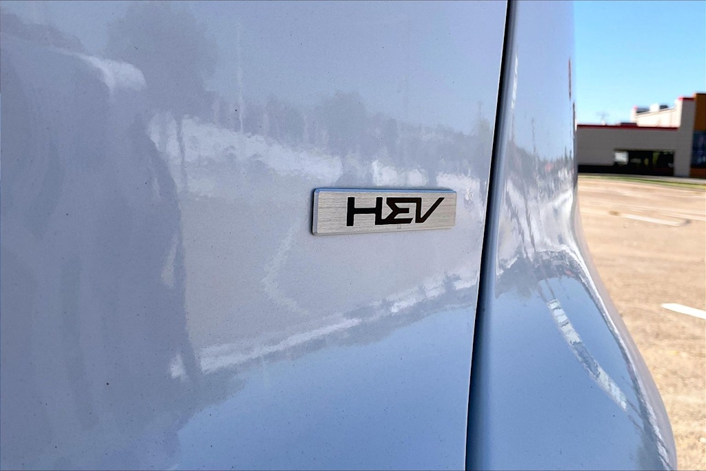 Thumbnail: 2024 Kia Niro - 7