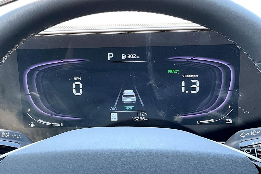 Thumbnail: 2023 Kia Niro - 18