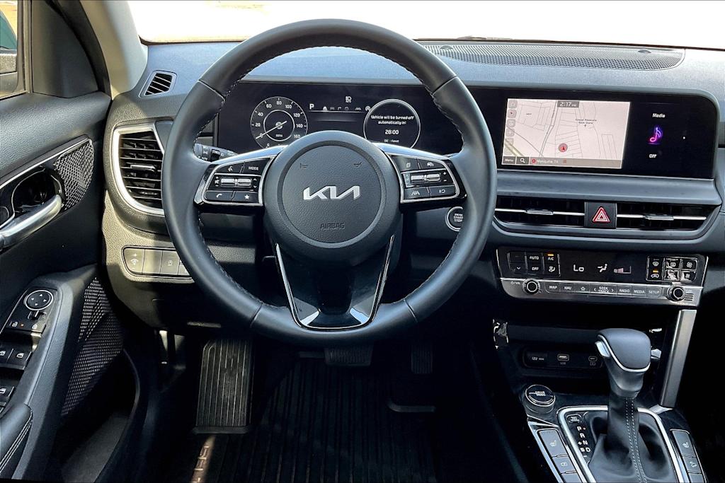 Thumbnail: 2024 Kia Seltos - 13