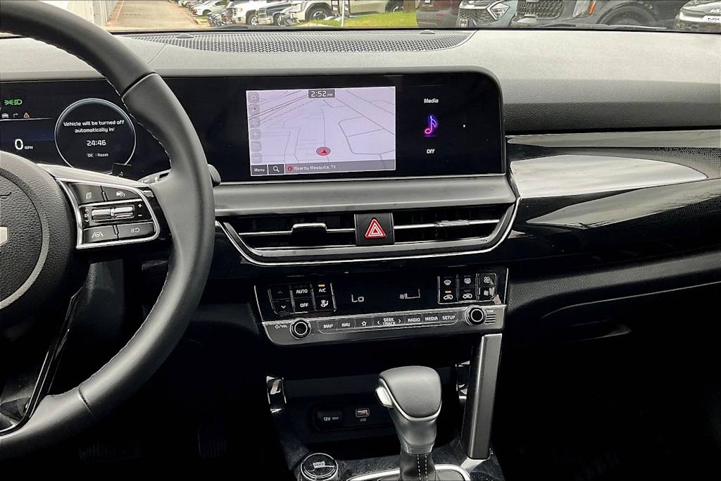 2024 Kia Seltos S 14