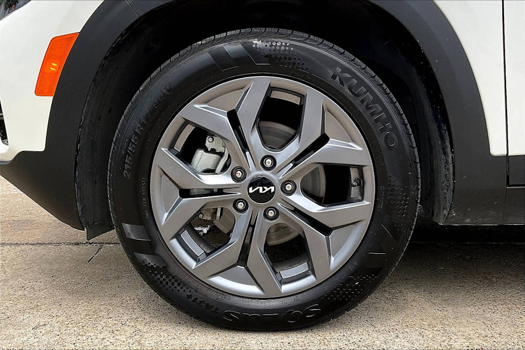 2024 Kia Seltos S 7