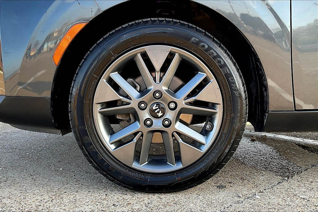 Thumbnail: 2021 Kia Soul - 8