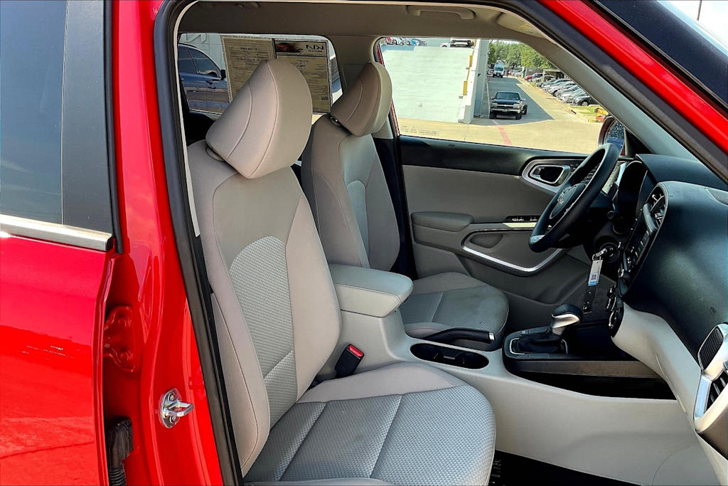 Thumbnail: 2023 Kia Soul - 12