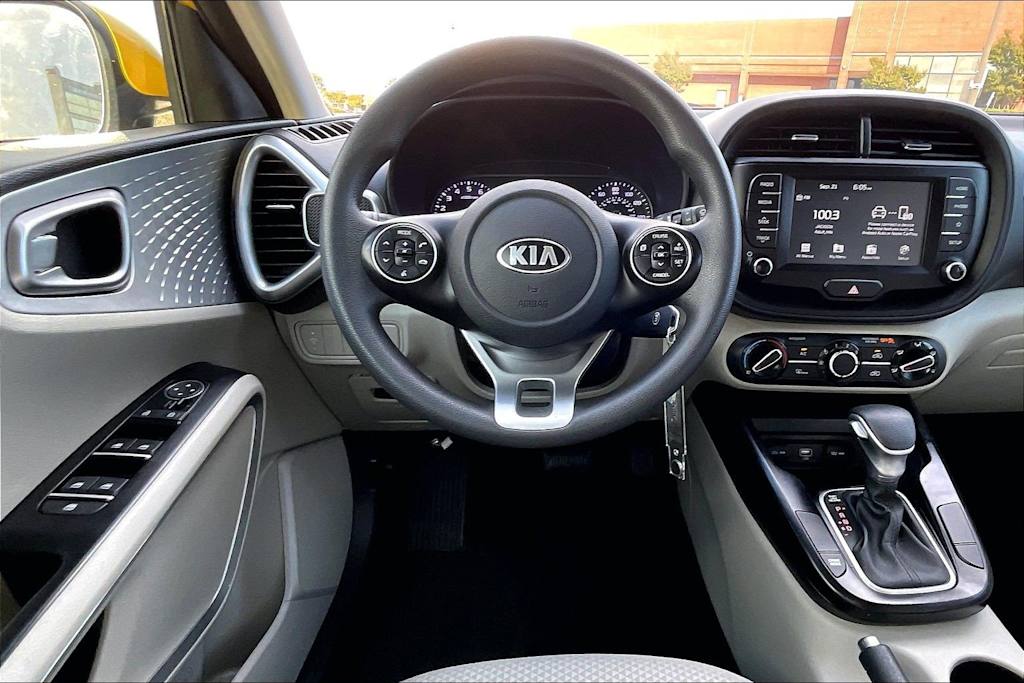 Thumbnail: 2020 Kia Soul - 13